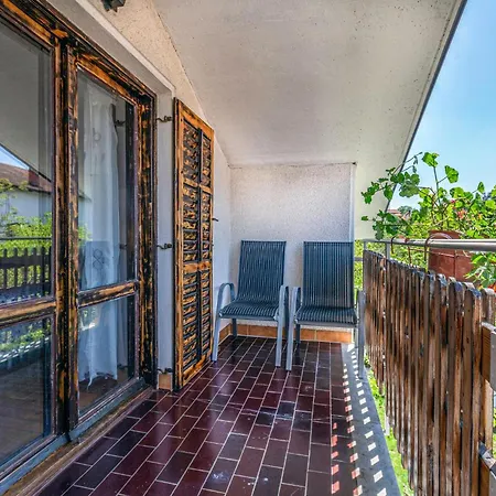Apartamento Stunning In With Wifi